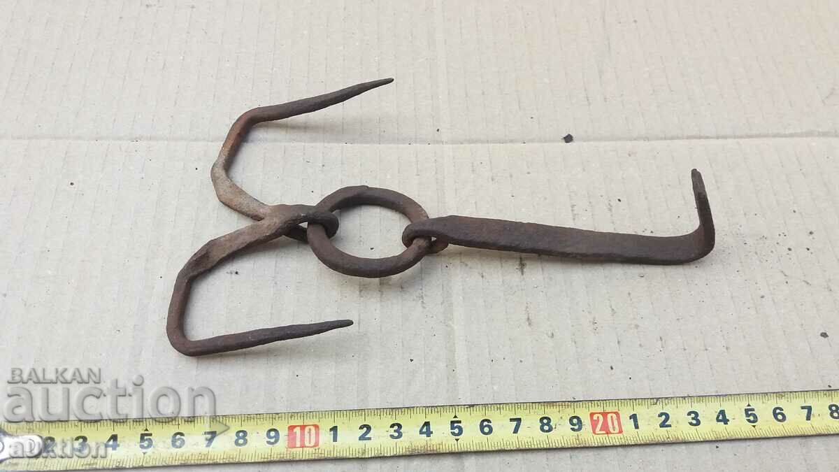 OLD WROUGHT HOOK, CHENGEL - 5 OLD WROUGHT HOOK, CHENGEL - 5