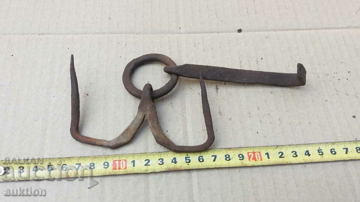 OLD WROUGHT HOOK, CHENGEL - 7 OLD WROUGHT HOOK, CHENGEL - 7