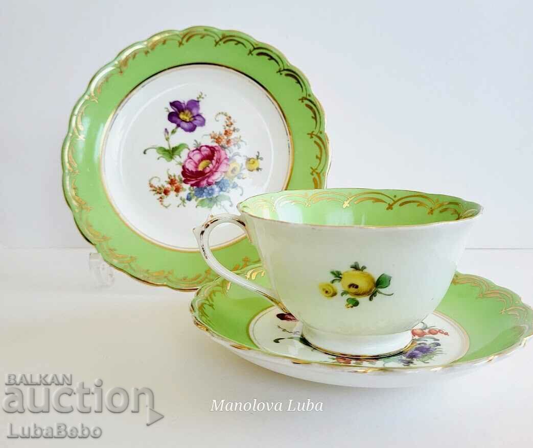 Auction English porcelain triple tea set Auction English porcelain triple tea set