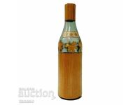 Стара бутилка от албански коняк (Skënderbeu)(13.2)