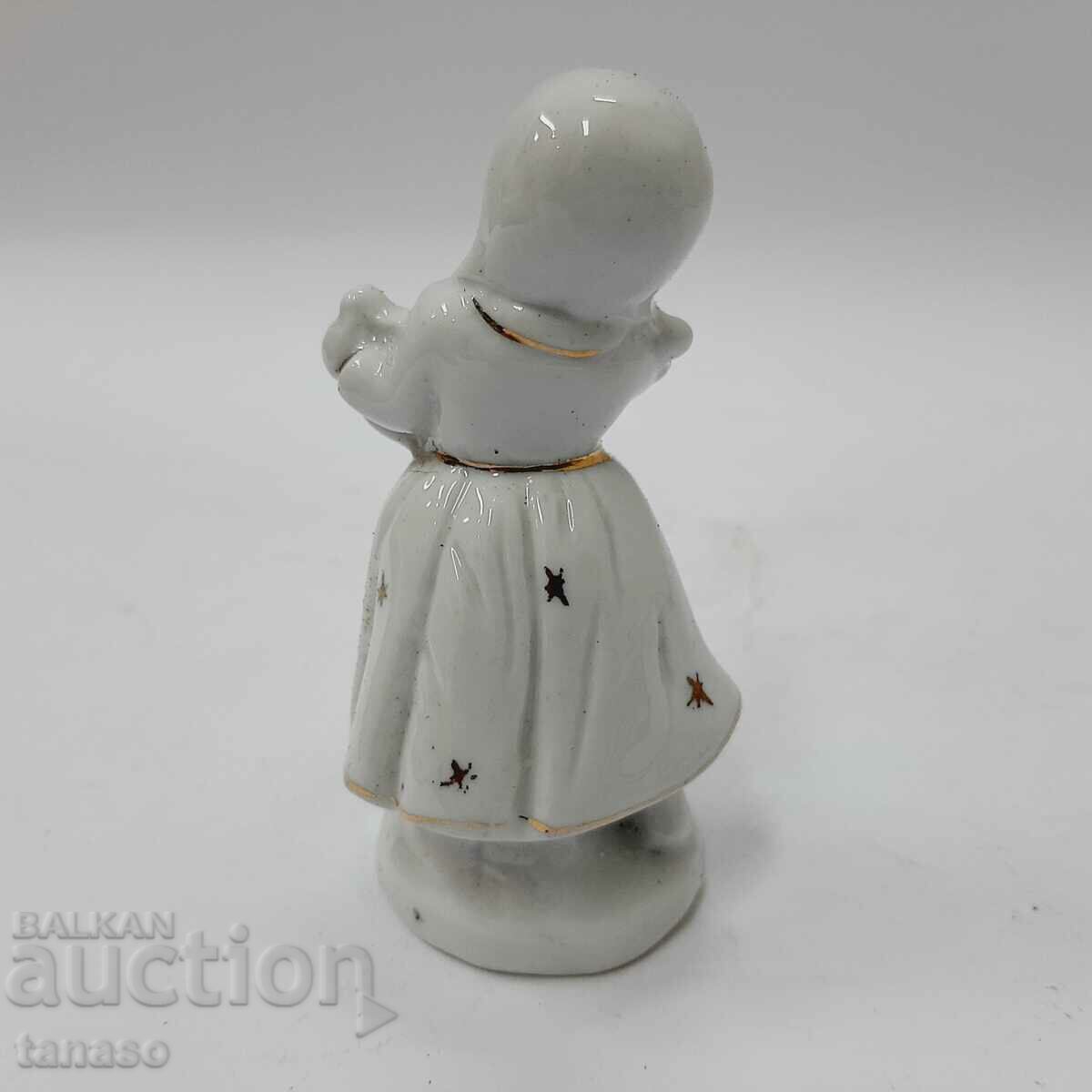 Old porcelain figurine(3.2) with price 30.00 BGN | € 15.34
