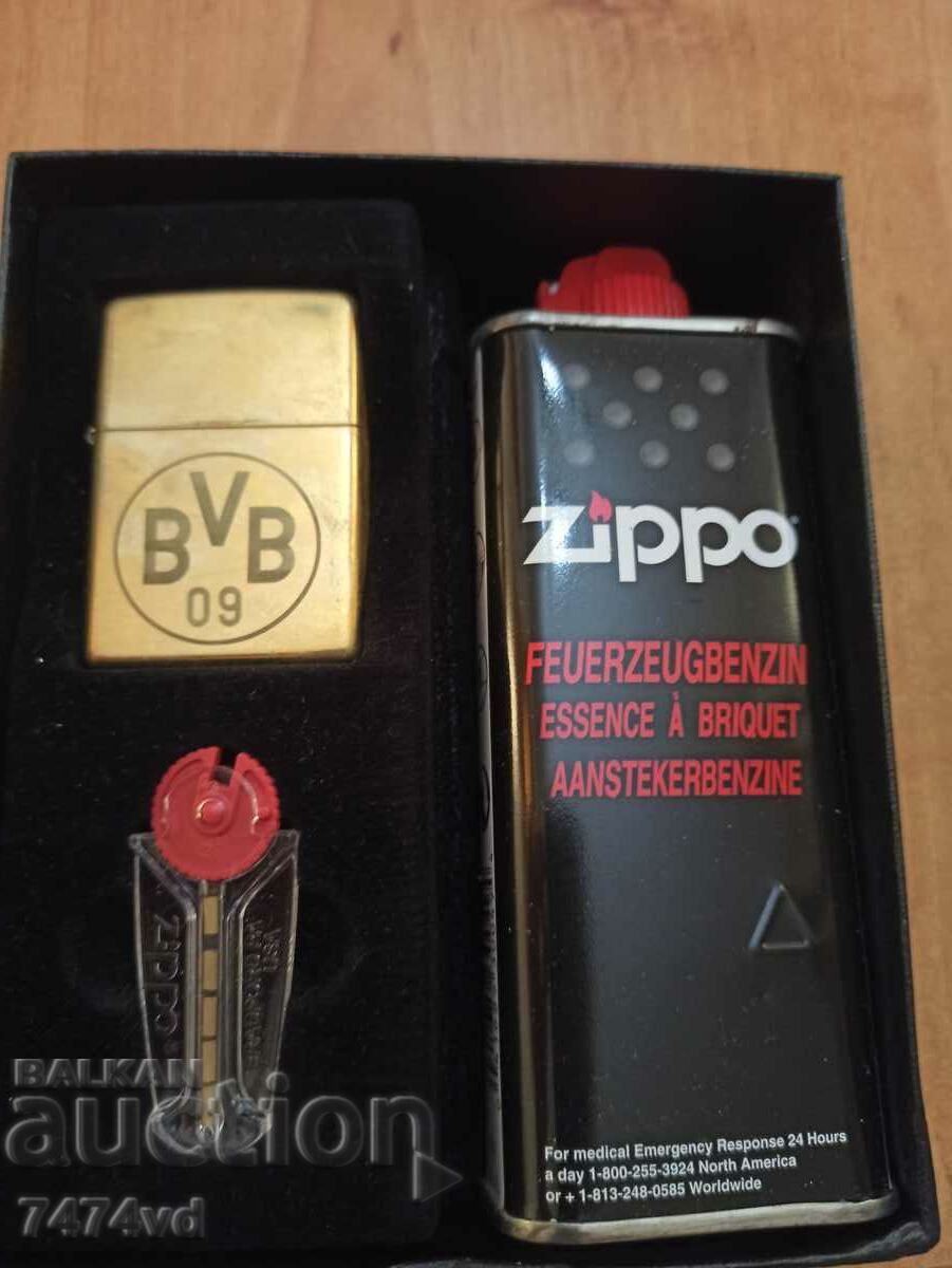 Zippo set in preserved condition, the lighter is from BVB