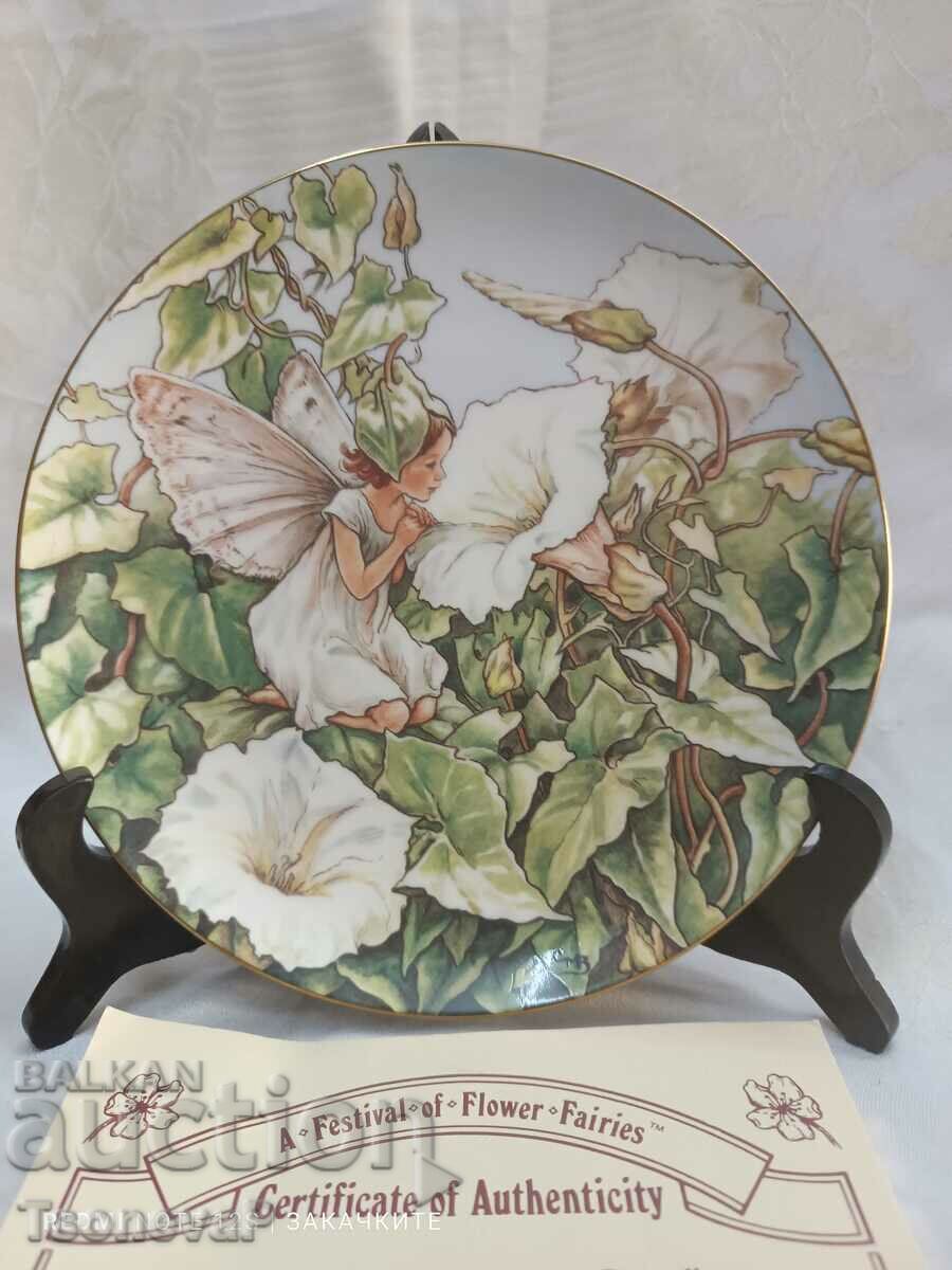 Decorative English porcelain plate by Border