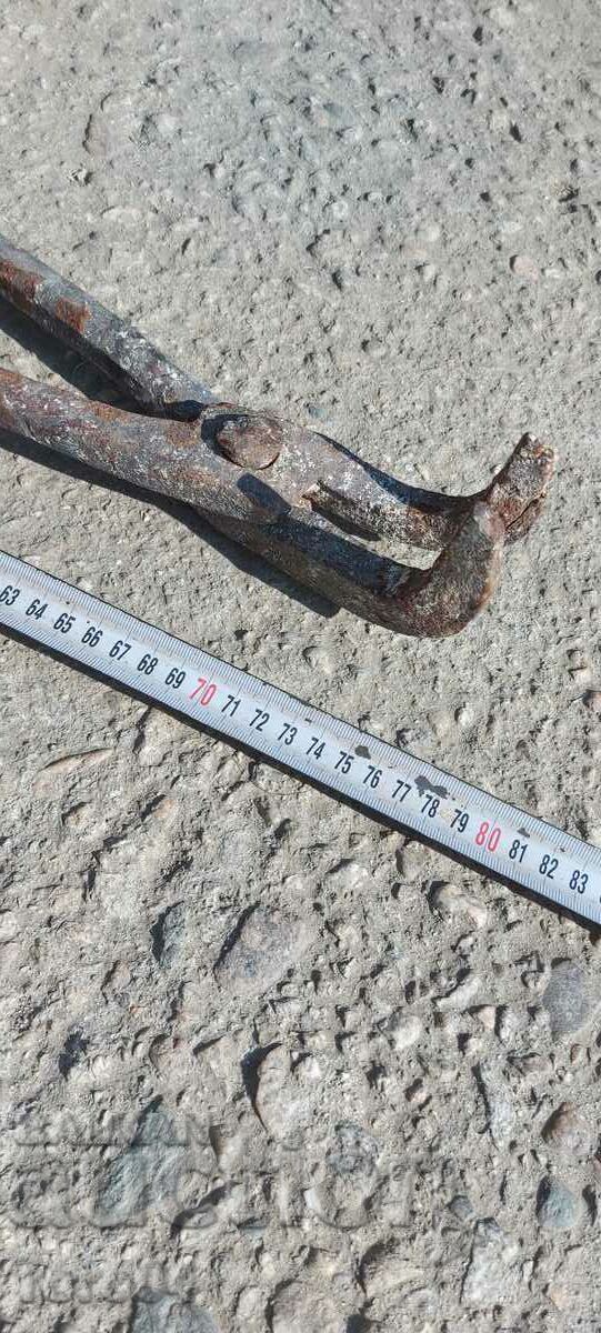 Аукцион КЛЕЩИ - КОВАШКИ - КОВАНИ - ОГРОМНИ Аукцион КЛЕЩИ - КОВАШКИ - КОВАНИ - ОГРОМНИ