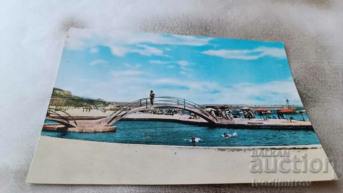 Postcard Golden Sands Children's Pool 1960