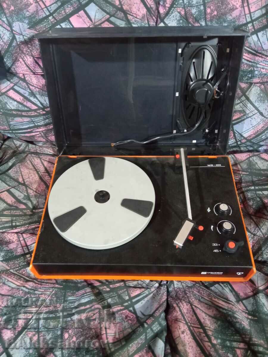 Vintage turntable for collection
