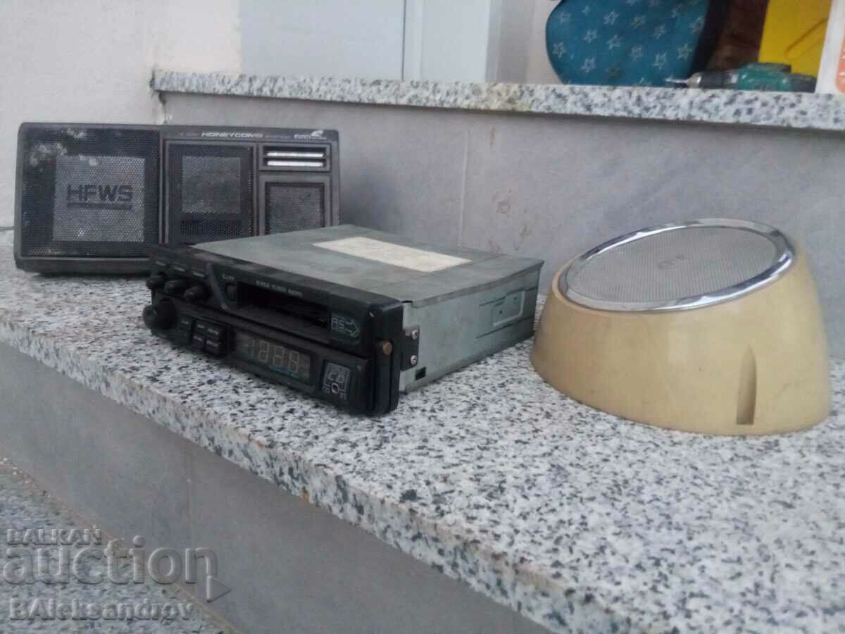 Lot of car radio and speakers with price 16.00 BGN | € 8.18