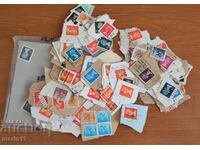 Decupaje de timbre poștale din plicuri poștale