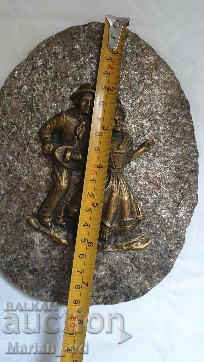 Delivery of Old French bronze and rock wall ornament Delivery of Old French bronze and rock wall ornament