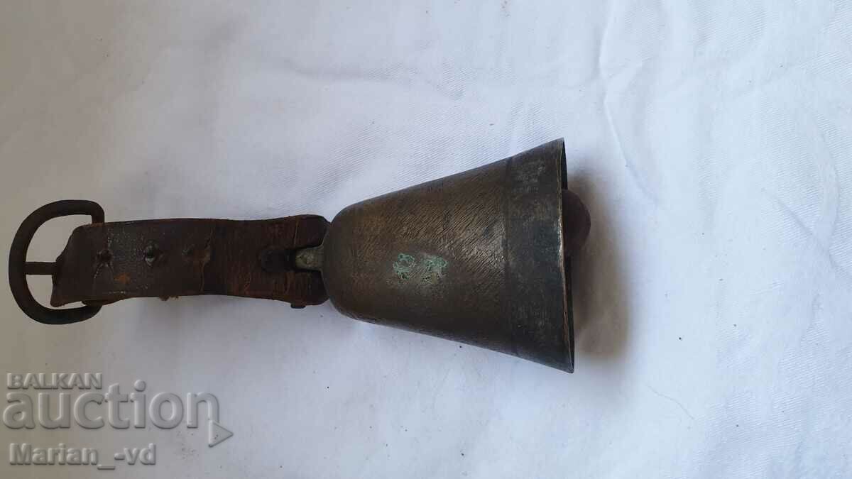 Παλιά δεξαμενή με τιμή 50.00 BGN | € 25.56 Παλιά δεξαμενή με τιμή 50.00 BGN | € 25.56