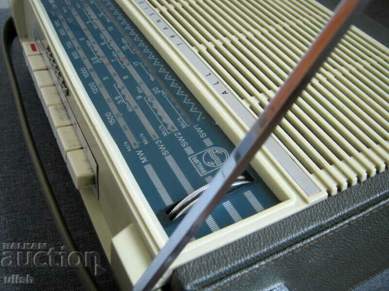 Philips All Transistor L4X00T Henriette 400 Transistor Radio - 5 Philips All Transistor L4X00T Henriette 400 Transistor Radio - 5