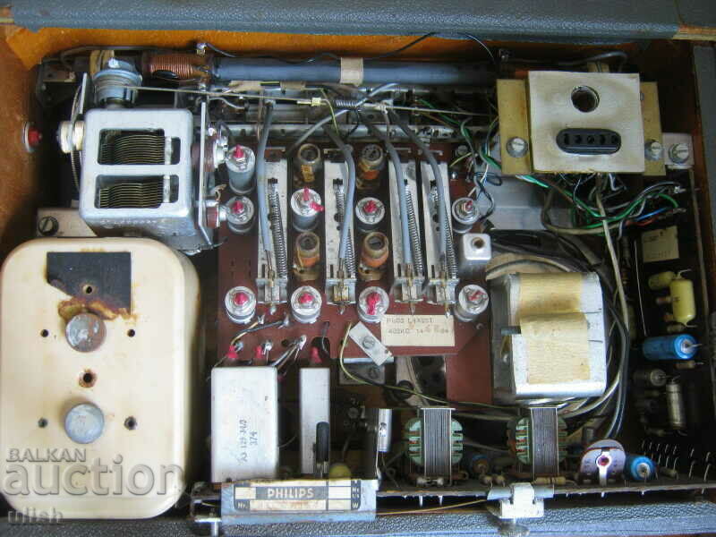 Philips All Transistor L4X00T Henriette 400 Transistor Radio - 6 Philips All Transistor L4X00T Henriette 400 Transistor Radio - 6