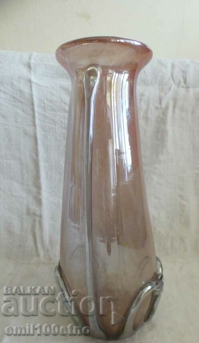 Licitație Vaza mare, sticla solida, lucrata manual Licitație Vaza mare, sticla solida, lucrata manual