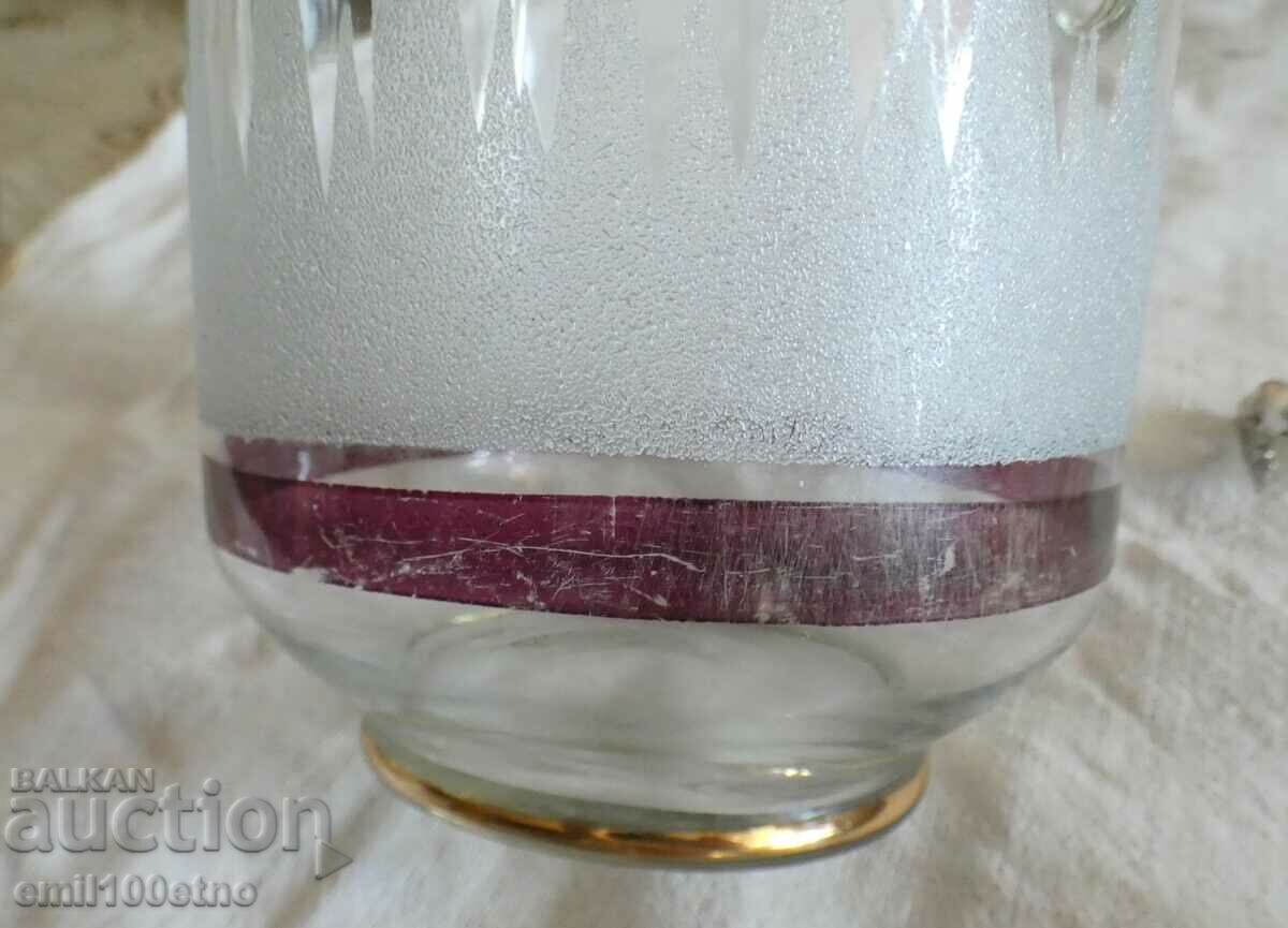 Delivery of Wine jug Delivery of Wine jug