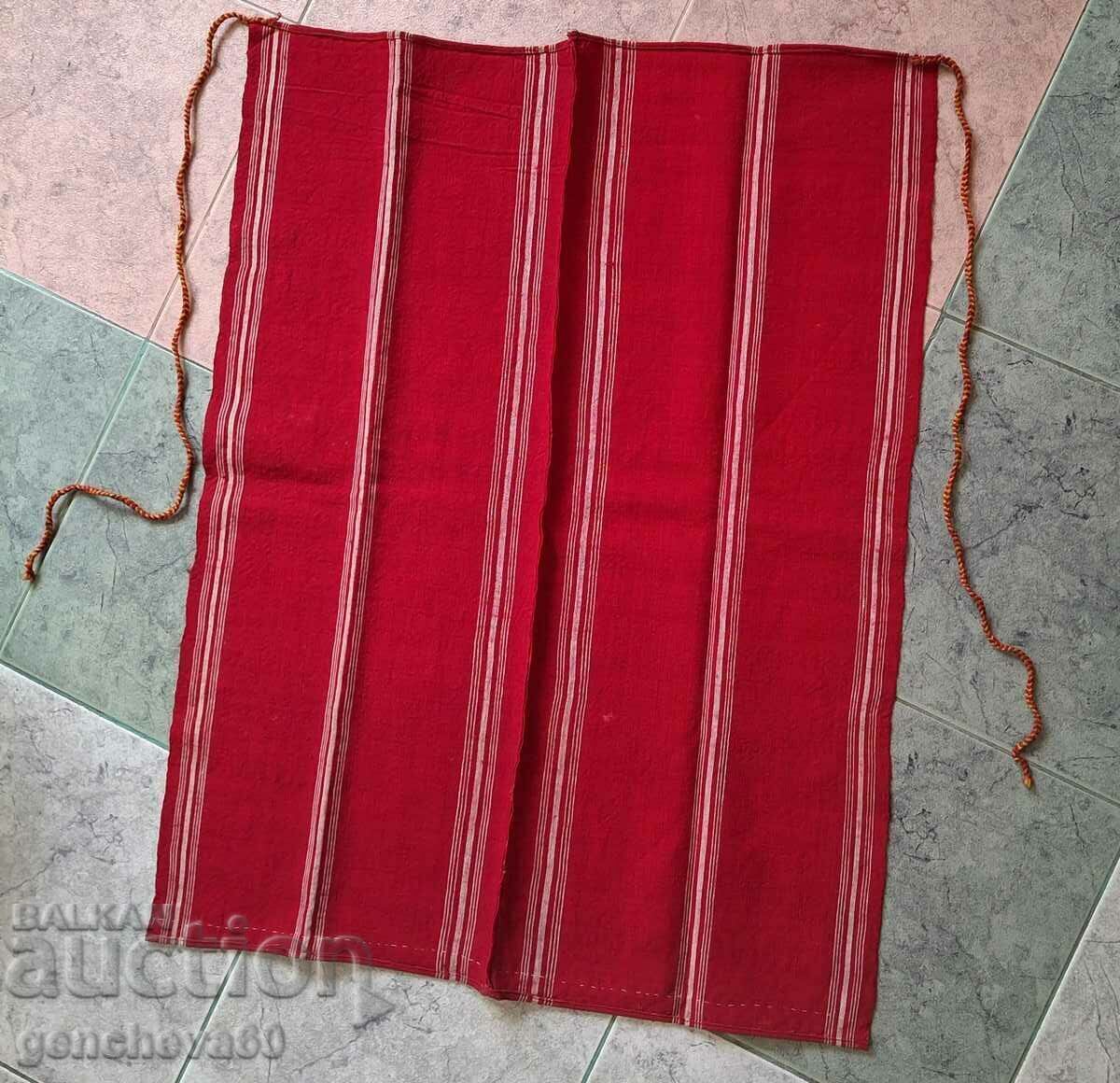 Автентична тъкана финна червена престилка с цена 25.00 лв. | € 12.78 Автентична тъкана финна червена престилка с цена 25.00 лв. | € 12.78