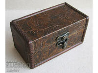 Old wooden box 13 cm with artificial leather, completely preserved