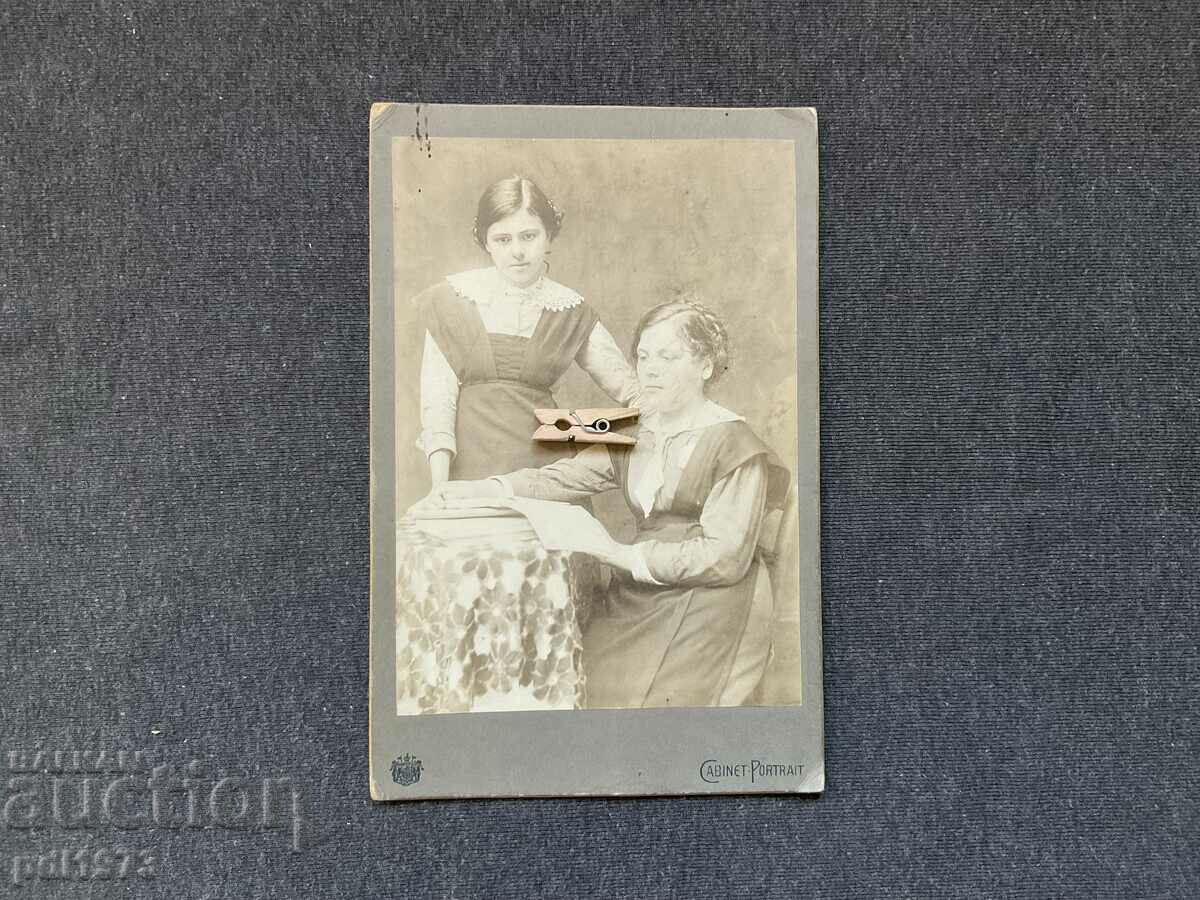 Стара снимка картон  придворен София 1915 момичета