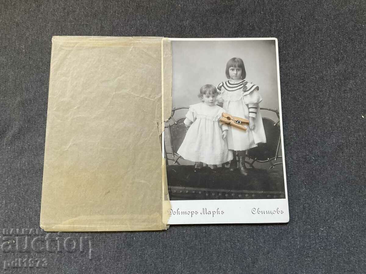 Стара снимка картон Доктор Марк Свищов   1890 деца