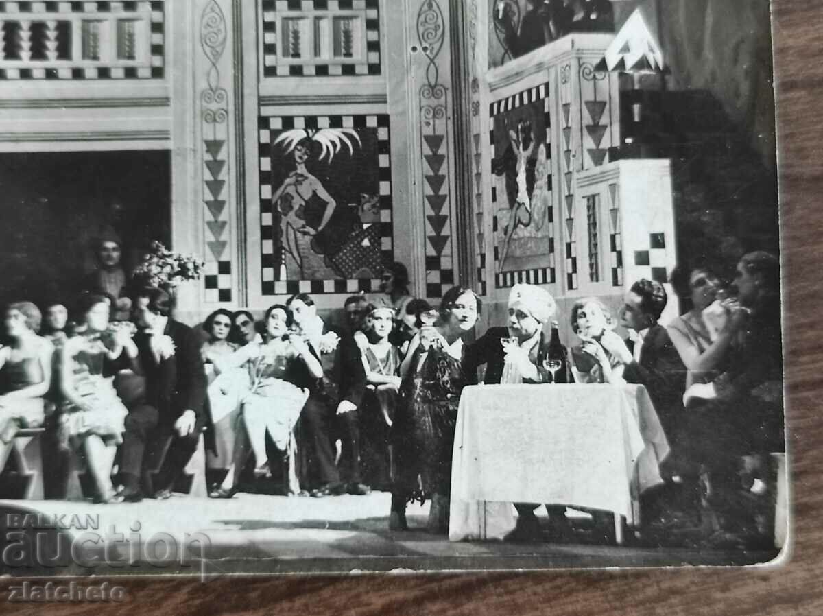 Delivery of Old photo Kingdom of Bulgaria - Cabaret Delivery of Old photo Kingdom of Bulgaria - Cabaret