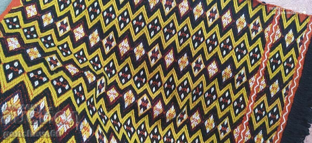 Sorț autentic Strandzha brodat cu preț € 120.00 | 234.70 BGN Sorț autentic Strandzha brodat cu preț € 120.00 | 234.70 BGN