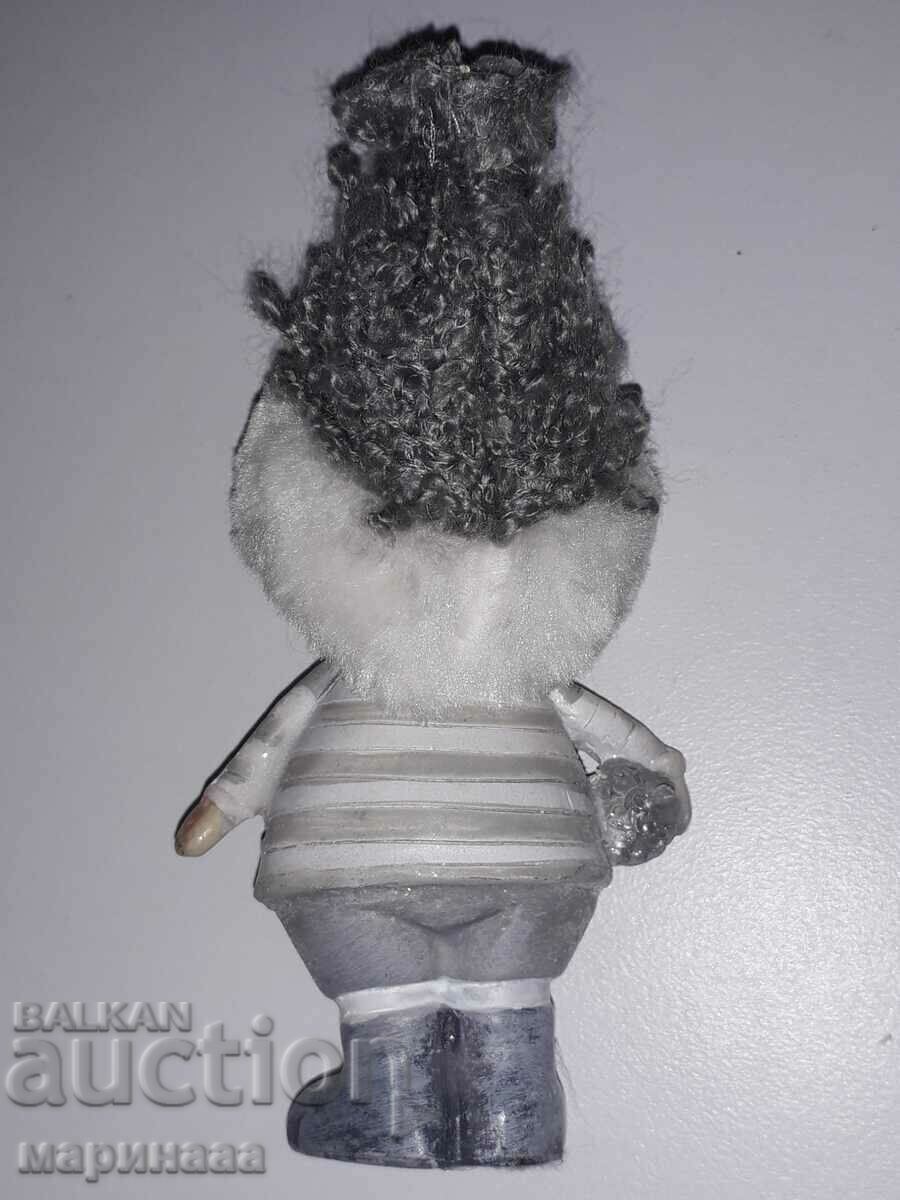 FIGURINE. POLYRESIN, TEXTILE with price 1.00 BGN | € 0.51