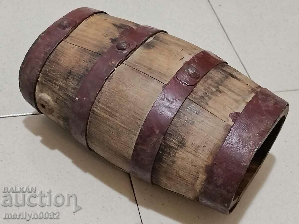 Auction Antique wooden pavur burence buckel Auction Antique wooden pavur burence buckel