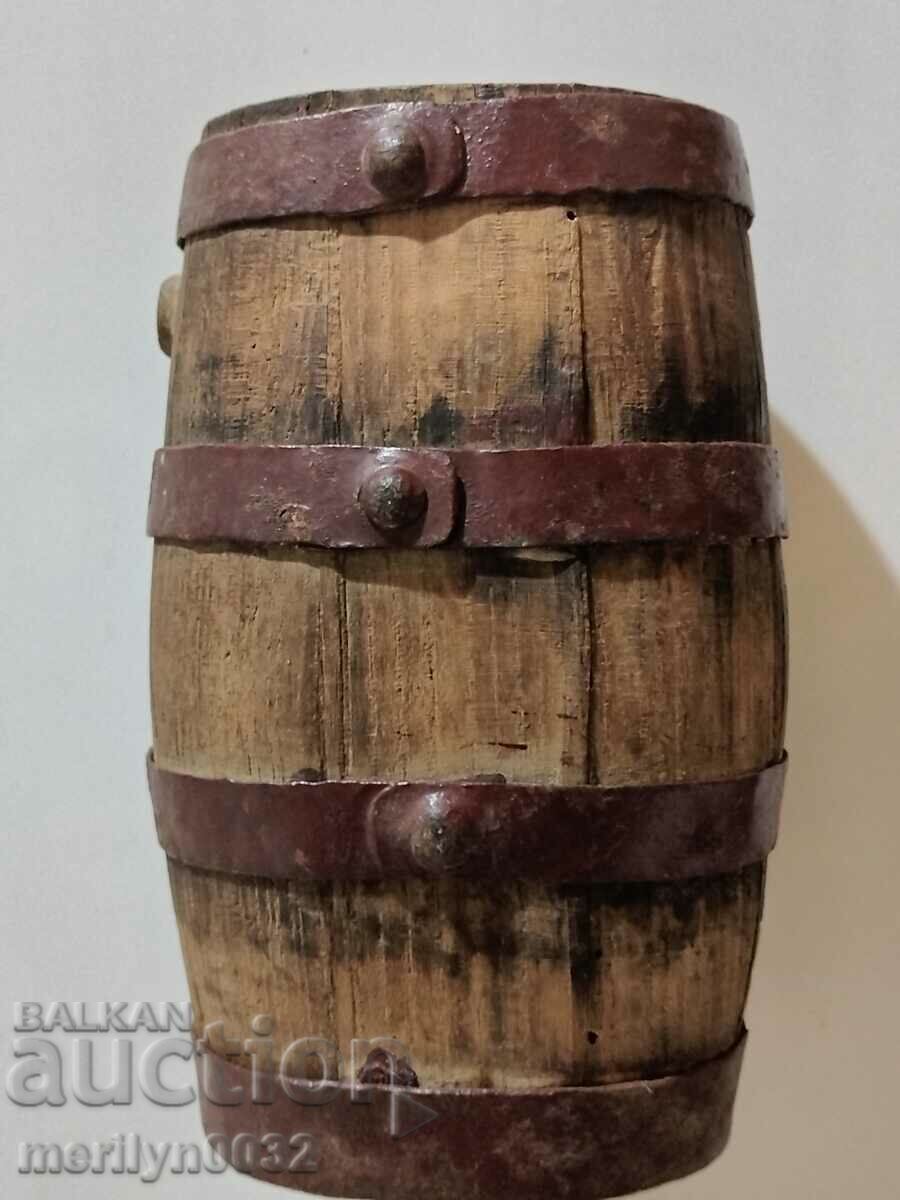 Antique wooden pavur burence buckel