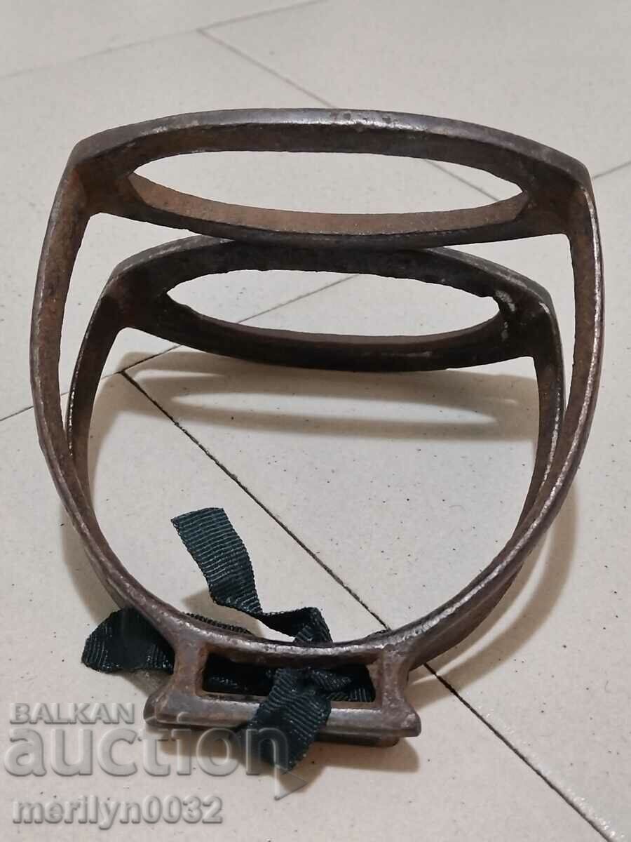 Iron stirrups, spurs, saddle, cavalry - 5 Iron stirrups, spurs, saddle, cavalry - 5
