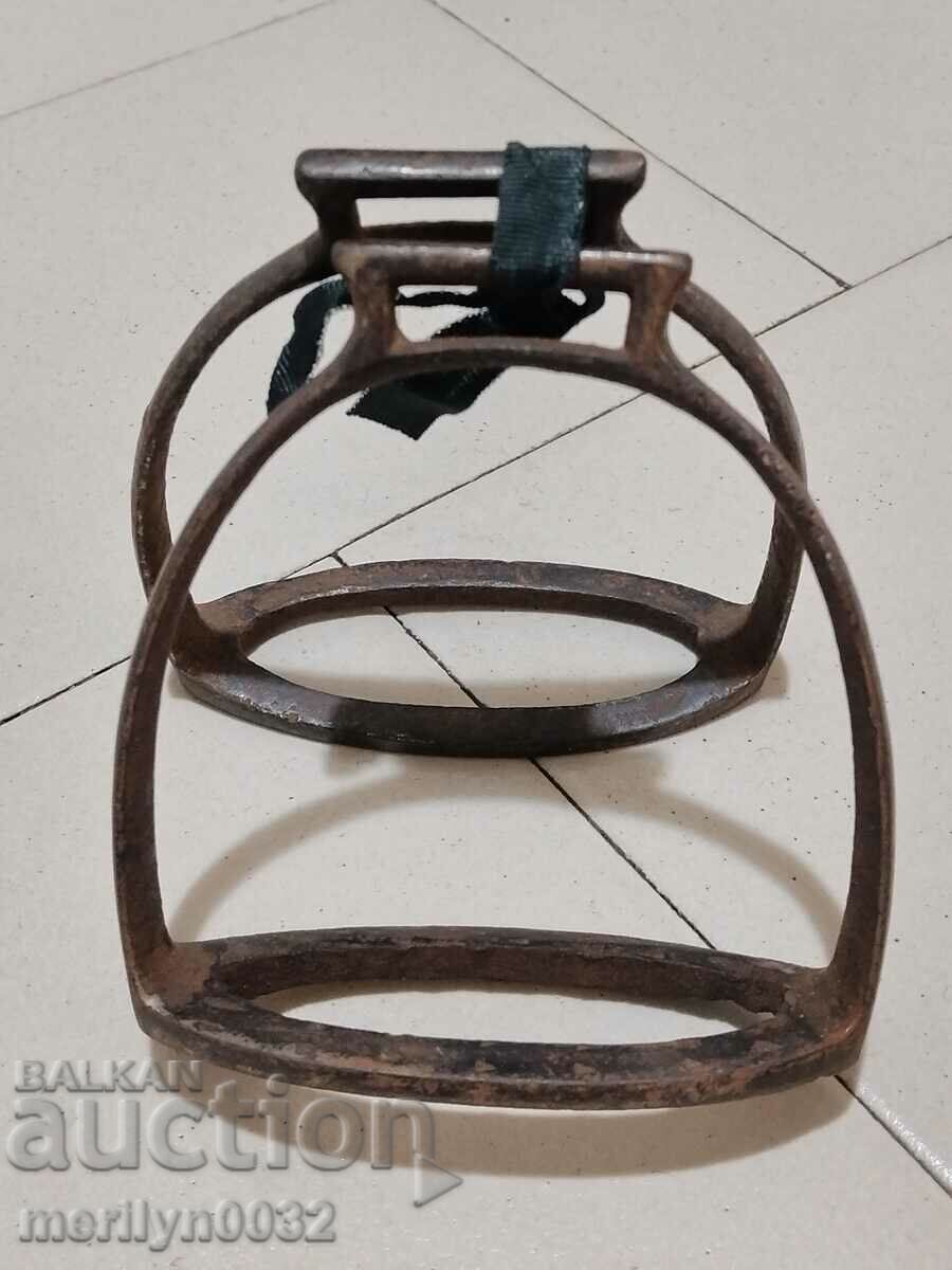 Iron stirrups, spurs, saddle, cavalry - 6 Iron stirrups, spurs, saddle, cavalry - 6