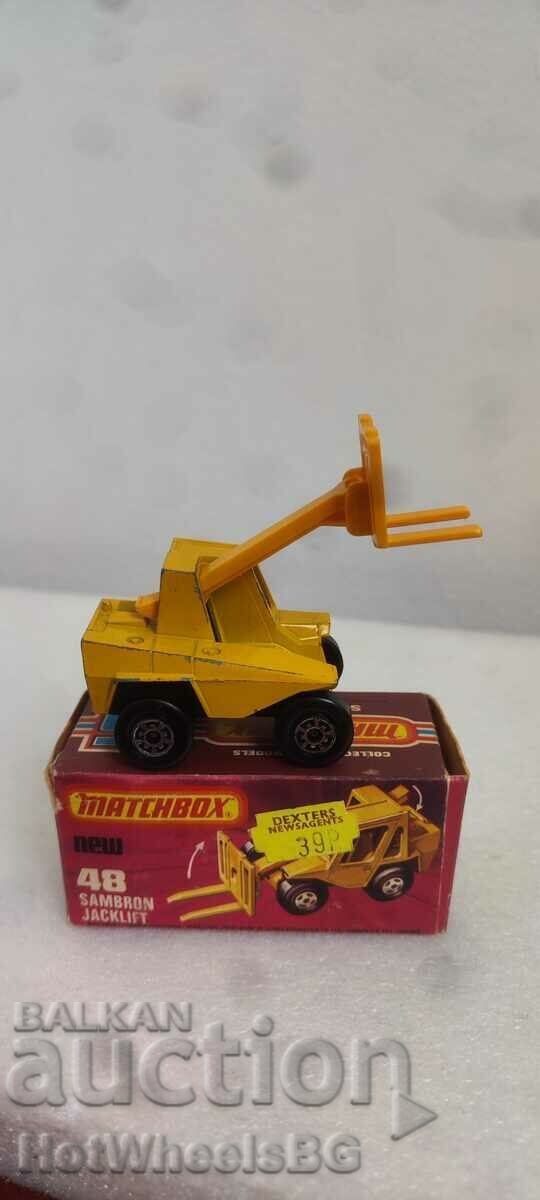 MATCHBOX LESNEY -No 48C Sambron Jacklift 1977 with price 34.99 BGN | € 17.89 MATCHBOX LESNEY -No 48C Sambron Jacklift 1977 with price 34.99 BGN | € 17.89