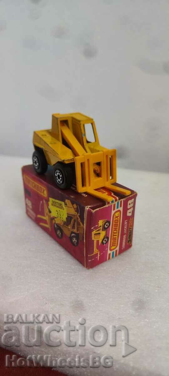 Auction MATCHBOX LESNEY -No 48C Sambron Jacklift 1977 Auction MATCHBOX LESNEY -No 48C Sambron Jacklift 1977