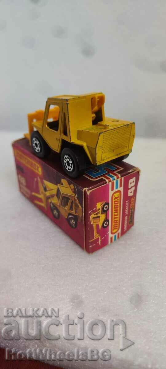 Delivery of MATCHBOX LESNEY -No 48C Sambron Jacklift 1977 Delivery of MATCHBOX LESNEY -No 48C Sambron Jacklift 1977