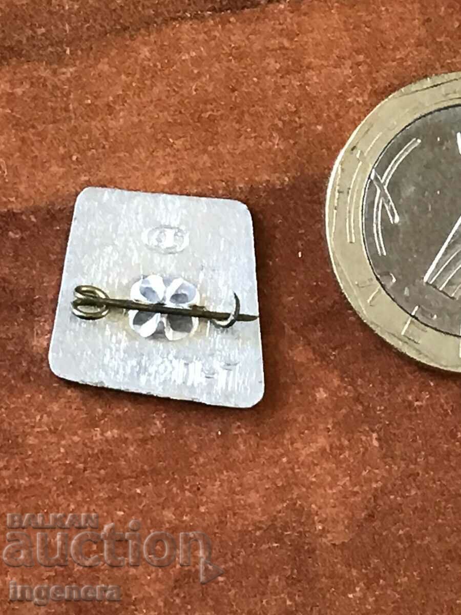 BADGE - LENINGRAD RUSSIA with price 3.00 BGN | € 1.53 BADGE - LENINGRAD RUSSIA with price 3.00 BGN | € 1.53