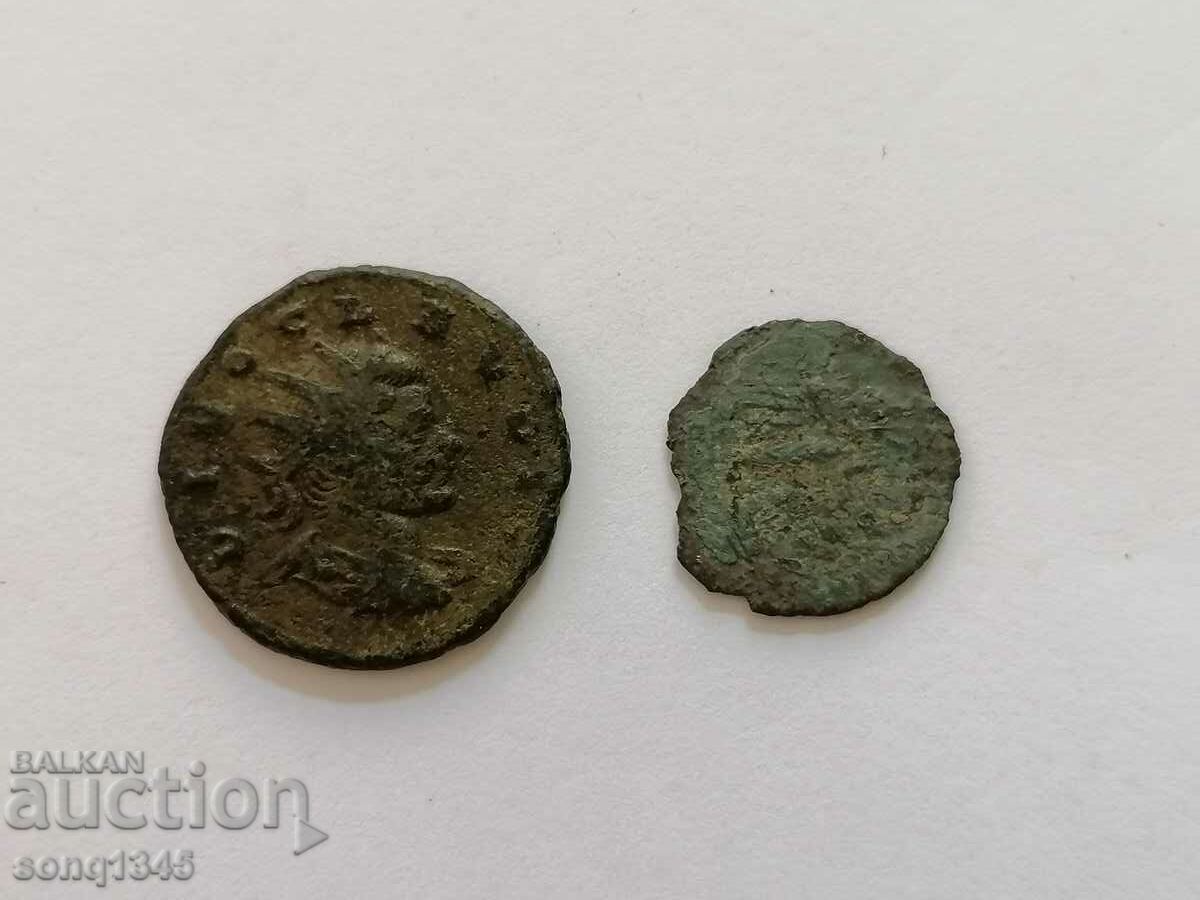 Două monede foarte vechi din 0,01 St.