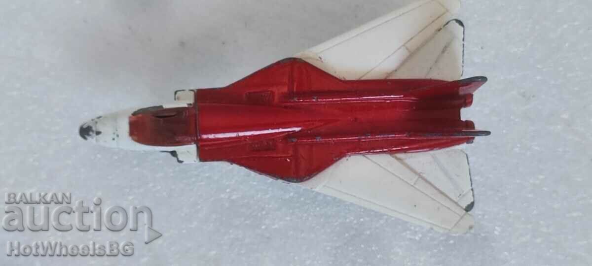 MATCHBOX LESNEY. No. 27C Swing Wing Jet 1981 - 6
