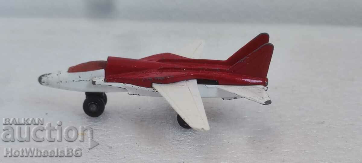 CUTIA DE chibrituri LESNEY. Nr. 27C Swing Wing Jet 1981