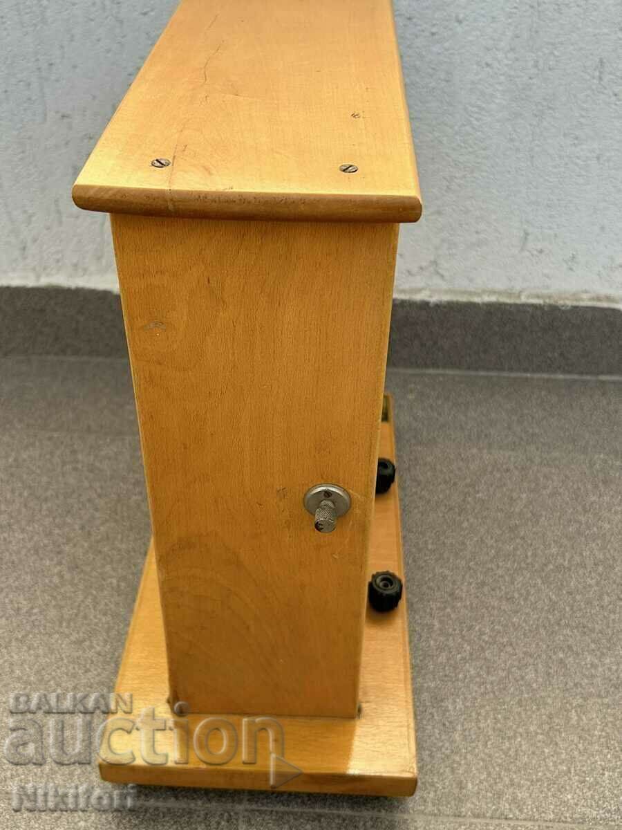 Voltmetru educațional vechi Sots Uchtehprom 1961 - 6 Voltmetru educațional vechi Sots Uchtehprom 1961 - 6