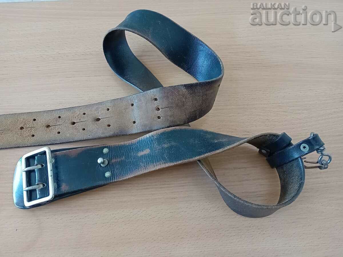 Delivery of vintage military belt strap WW1 WW2 Delivery of vintage military belt strap WW1 WW2
