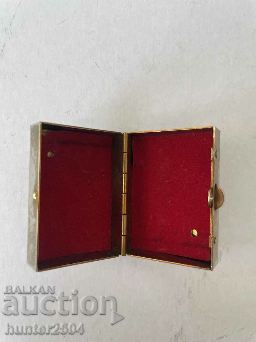 Box-4/2.5 cm, painted with price 24.95 BGN | € 12.76 Box-4/2.5 cm, painted with price 24.95 BGN | € 12.76