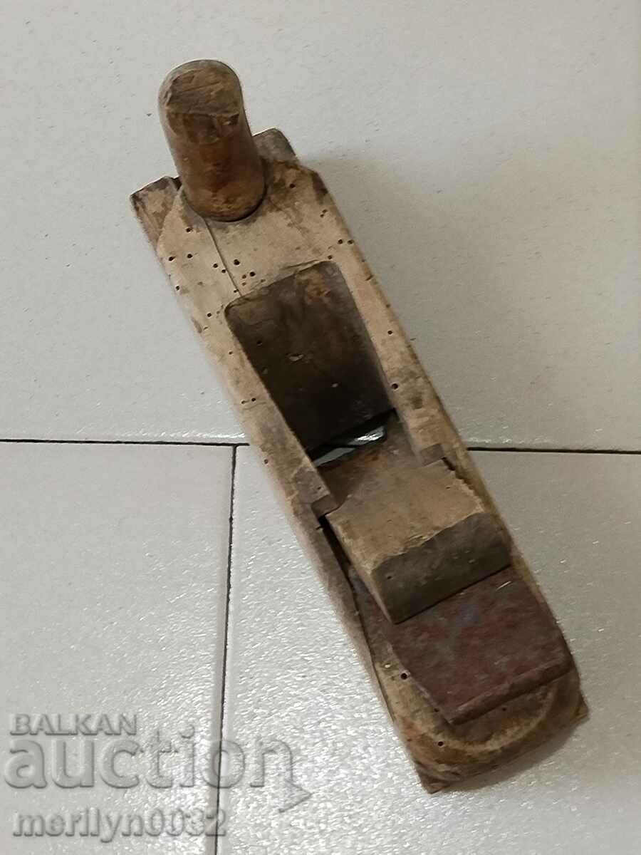Delivery of Antique woodworking planer Delivery of Antique woodworking planer