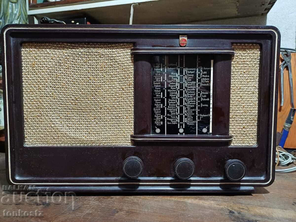Παλιό ραδιόφωνο από βακελίτη Philips