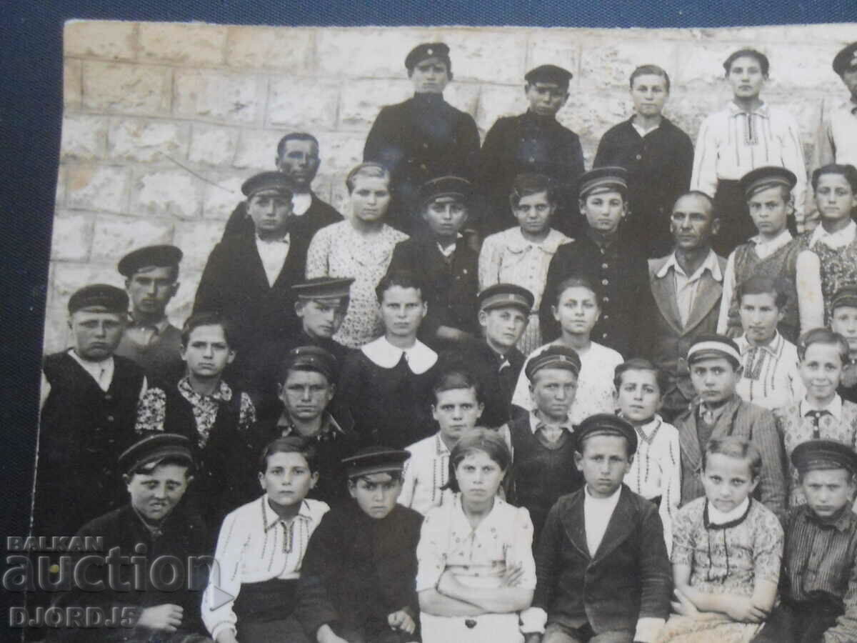 old photo with price 5.00 BGN | € 2.56 old photo with price 5.00 BGN | € 2.56