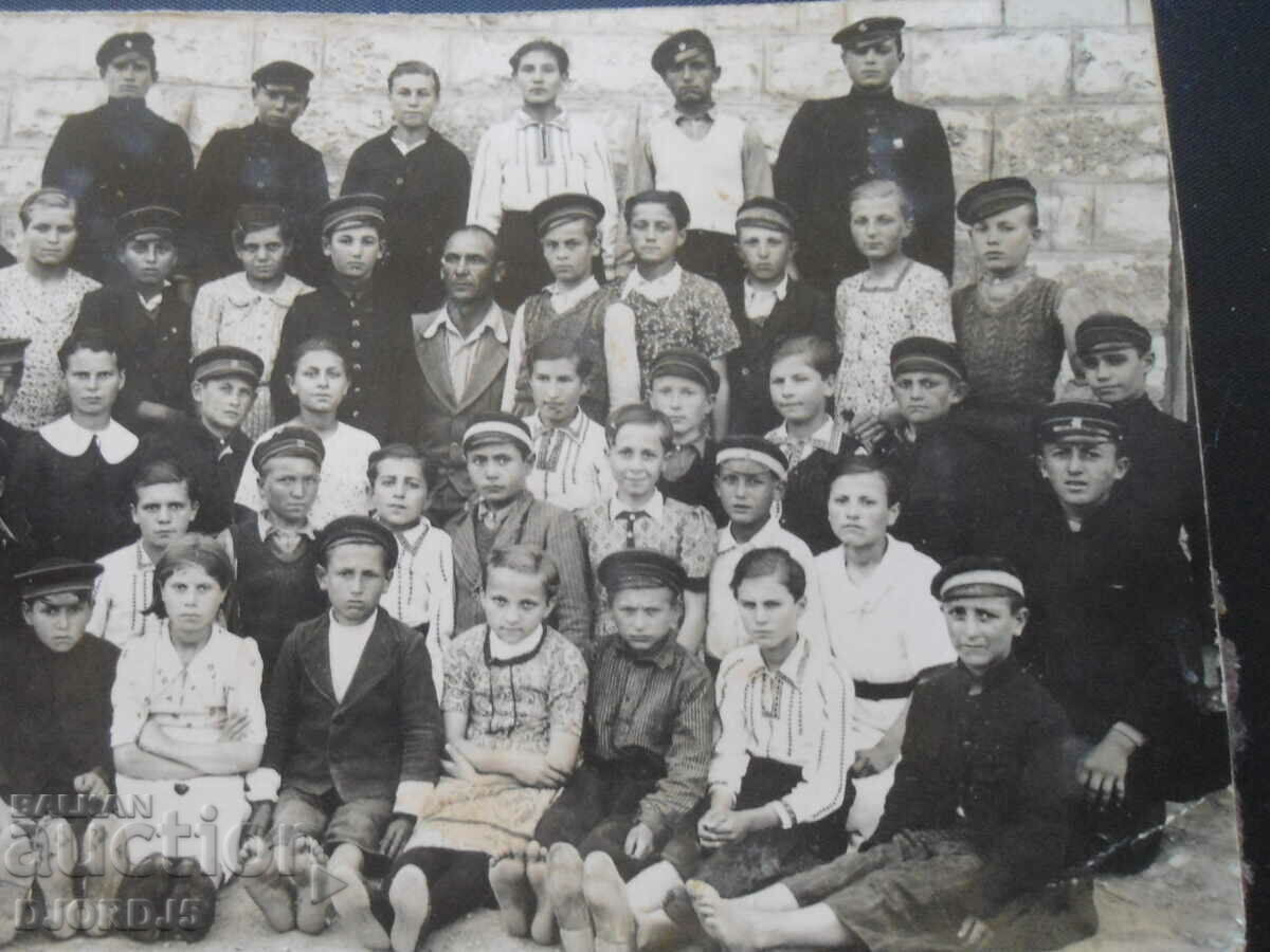 Auction old photo Auction old photo