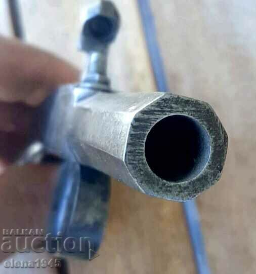 Auction  A pocket pistol