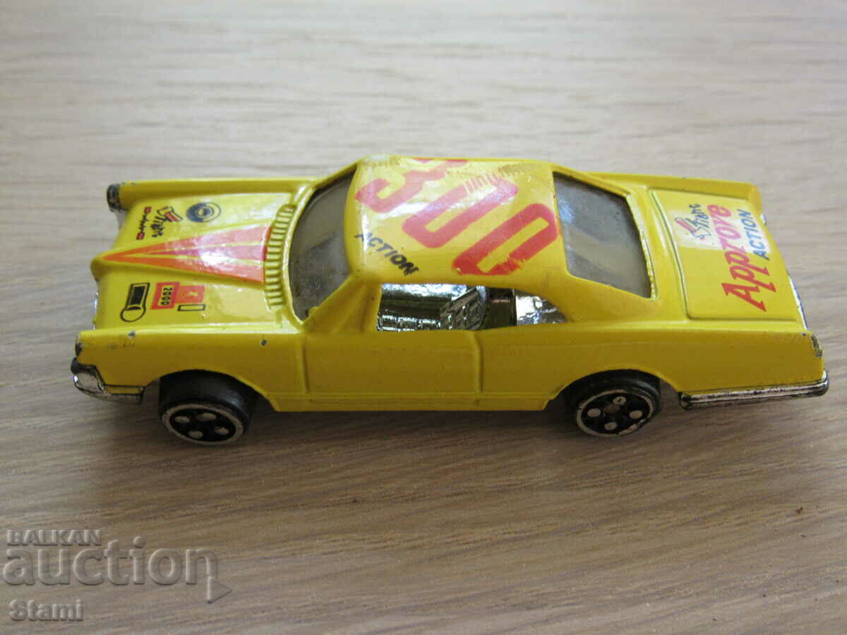 Collectible metal cart with price 18.00 BGN | € 9.20 Collectible metal cart with price 18.00 BGN | € 9.20