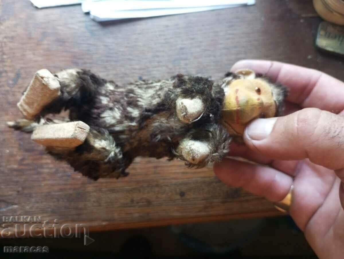 An old children's toy with price 25.00 BGN | € 12.78 An old children's toy with price 25.00 BGN | € 12.78