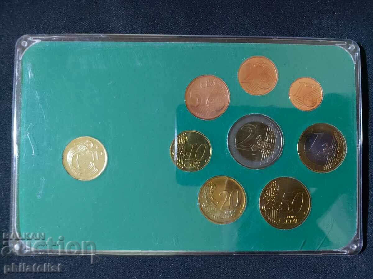 Аукцион Ирландия 2002-2004 - Евро сет от 1 цент до 2 евро + 1 пени Аукцион Ирландия 2002-2004 - Евро сет от 1 цент до 2 евро + 1 пени