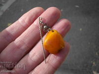 СТАРА БРОШКА КРАЛСКИ КЕХЛИБАР