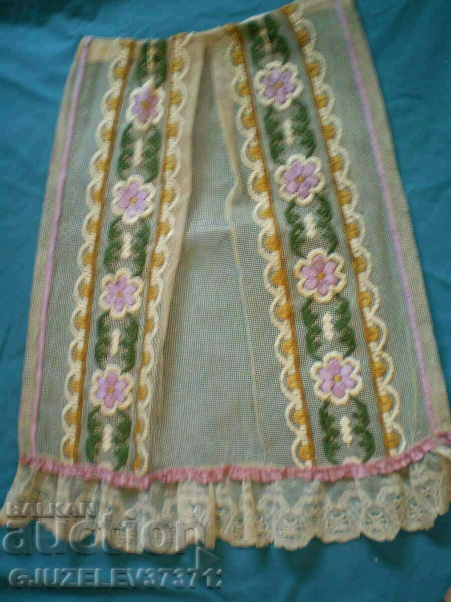 Auction Vintage apron, handmade, hand embroidered on Auction Vintage apron, handmade, hand embroidered on