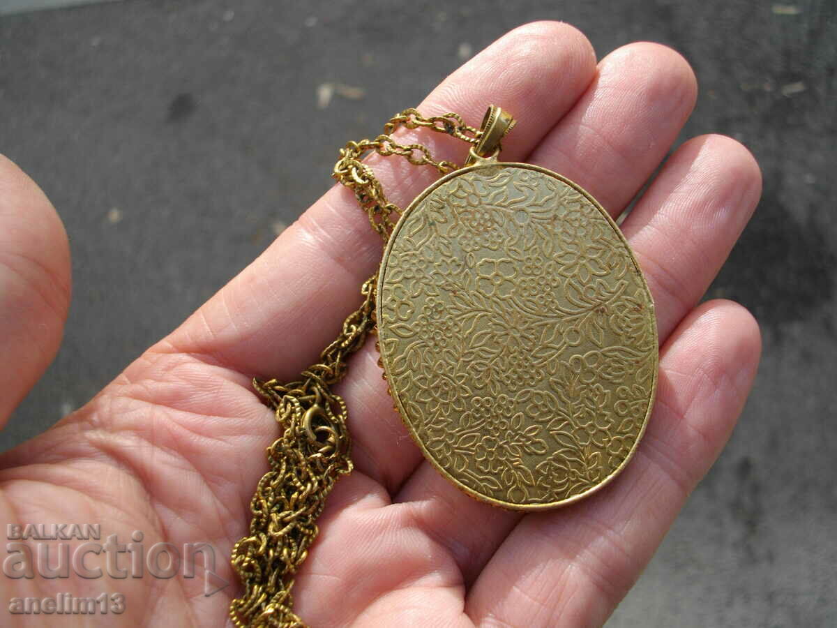 OLD NECKLACE PENDANT PORCELAIN - 5 OLD NECKLACE PENDANT PORCELAIN - 5